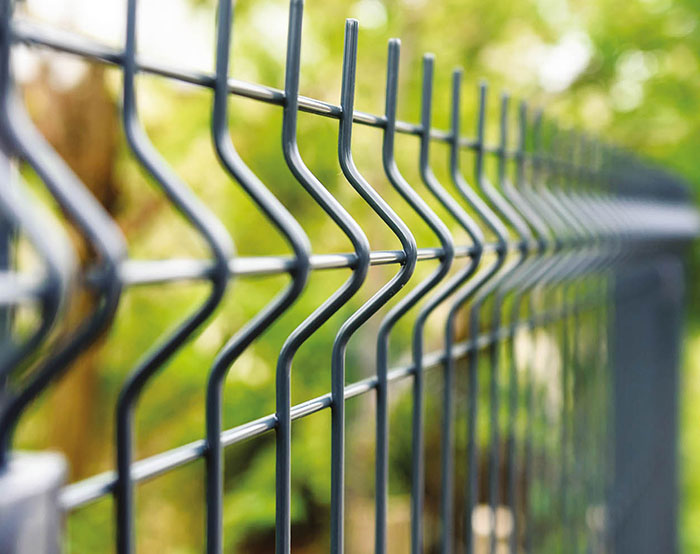 welded mesh fence with 30mm barbs